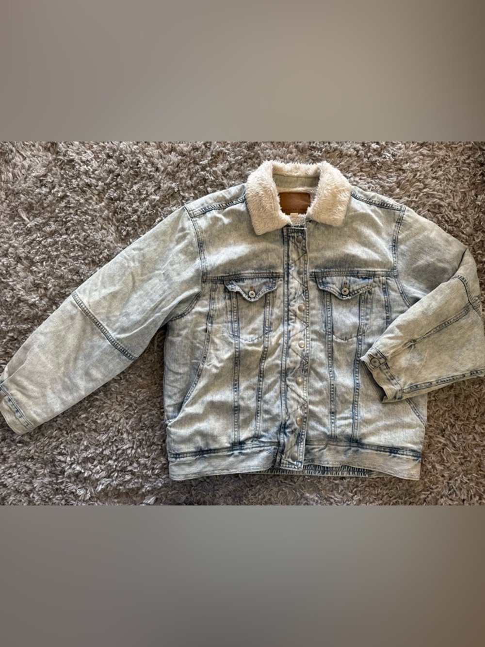 AMERICAN EAGLE XL ✨ Light Wash Denim Jacket with Sherpa lining GUC